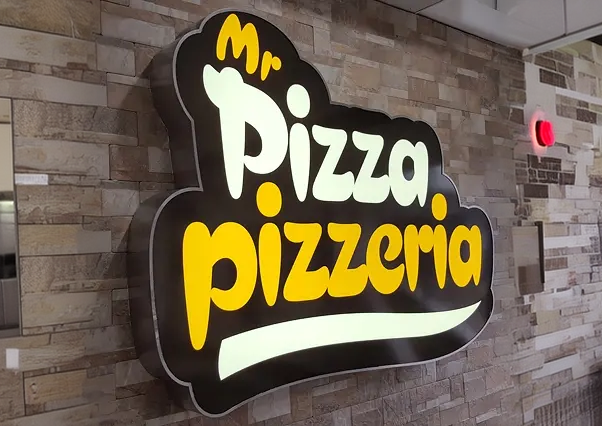 Mr Pizza lightbox sign