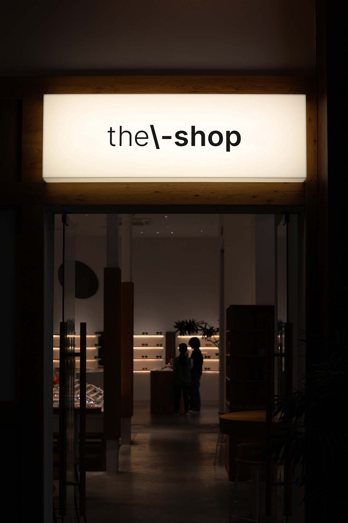 the\-shop Square lightbox sign
